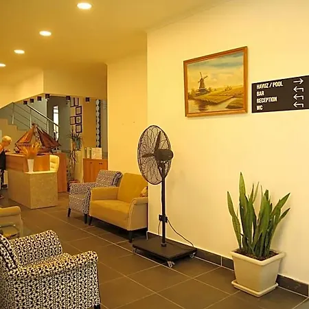 Hotel Saray Mahmutlar